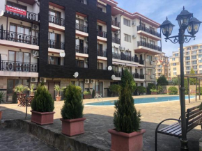 MoMi Svety Vlas Panorama Bay II Studio 77